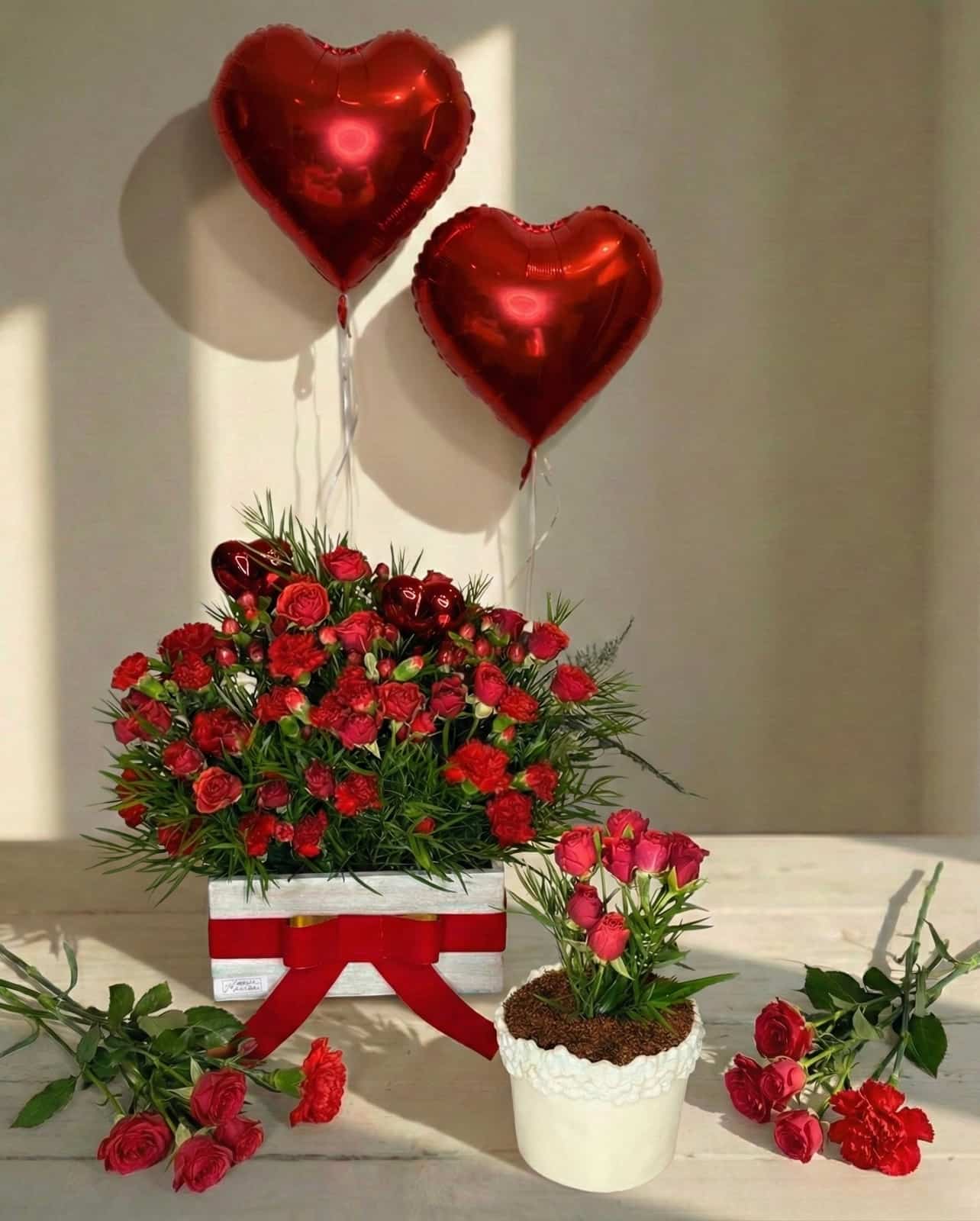 Malik Flowers Signature Collection Red photo 1