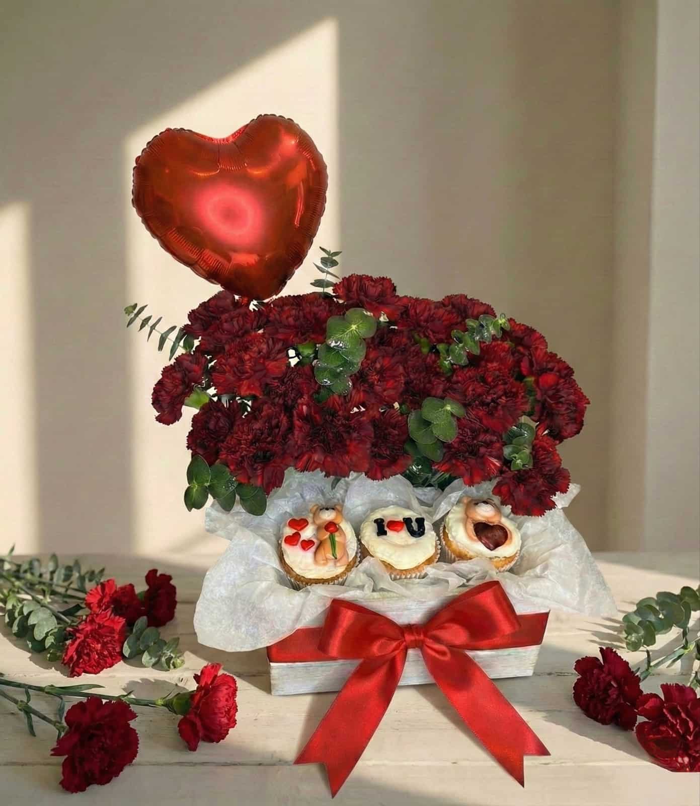 Sweetheart Carnation Delight photo 1